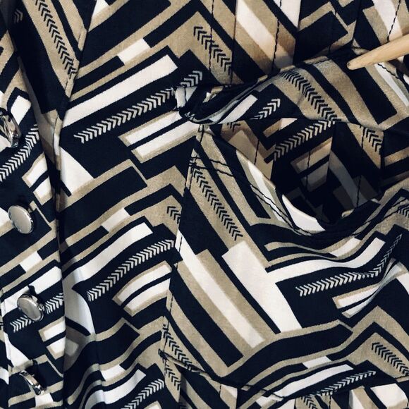 Cocomo Pintuck Top Womens PL V Neck Popover Knit 3/4 Roll Tab SLV Zig-Zag Print - Picture 6 of 11